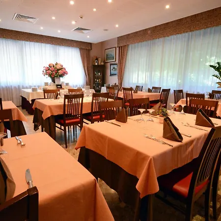 Dolci Colli Hotel 3*
